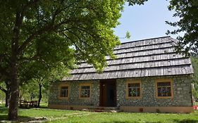 Peraj Guesthouse